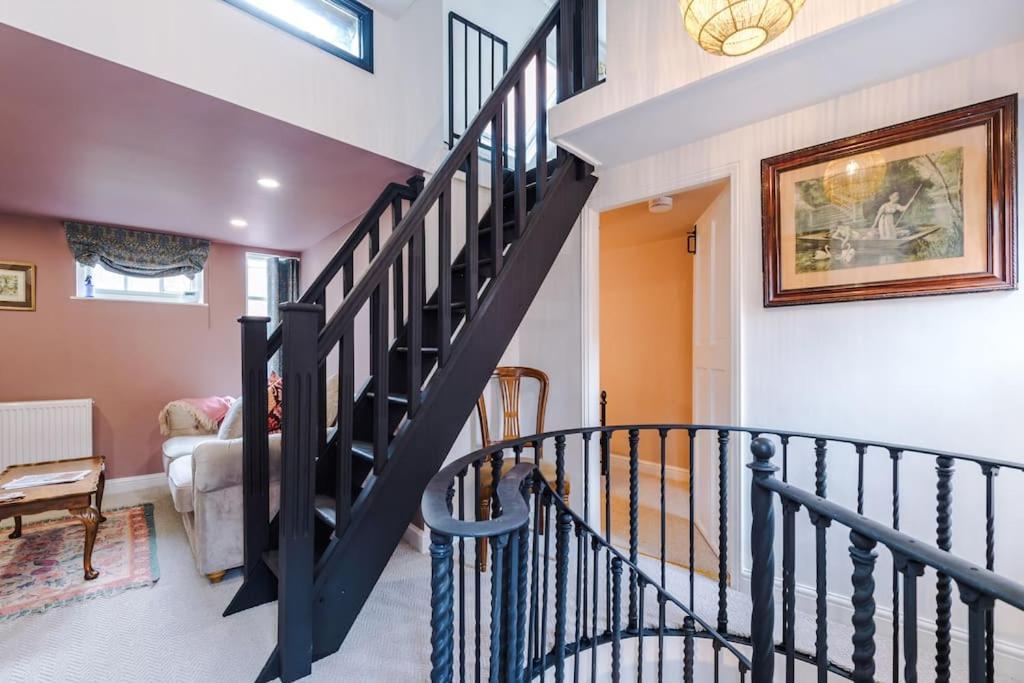 Rustic Chester Cottage Near Shops & Terrace Luaran gambar