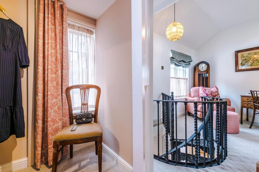 Rustic Chester Cottage Near Shops & Terrace Luaran gambar