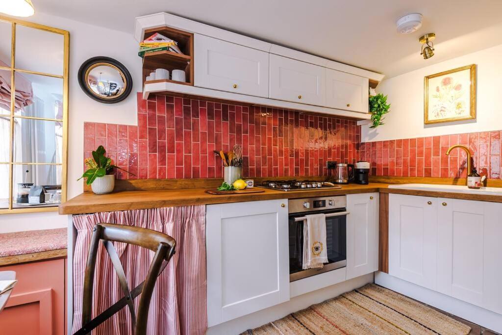 Rustic Chester Cottage Near Shops & Terrace Luaran gambar